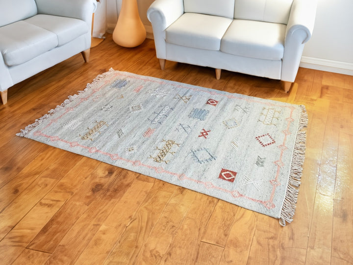 Grey Geometric Wool Kilim Lifestyle Second Nature Online