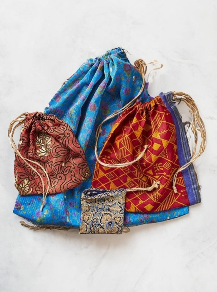 Set of Sari Recycled Gift Bags Second Nature-Online