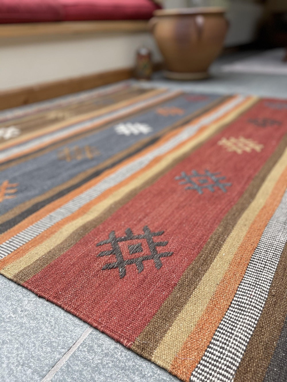 Juma Kilim Rug Handmade in Wool Geometric Stripes - Second Nature Online