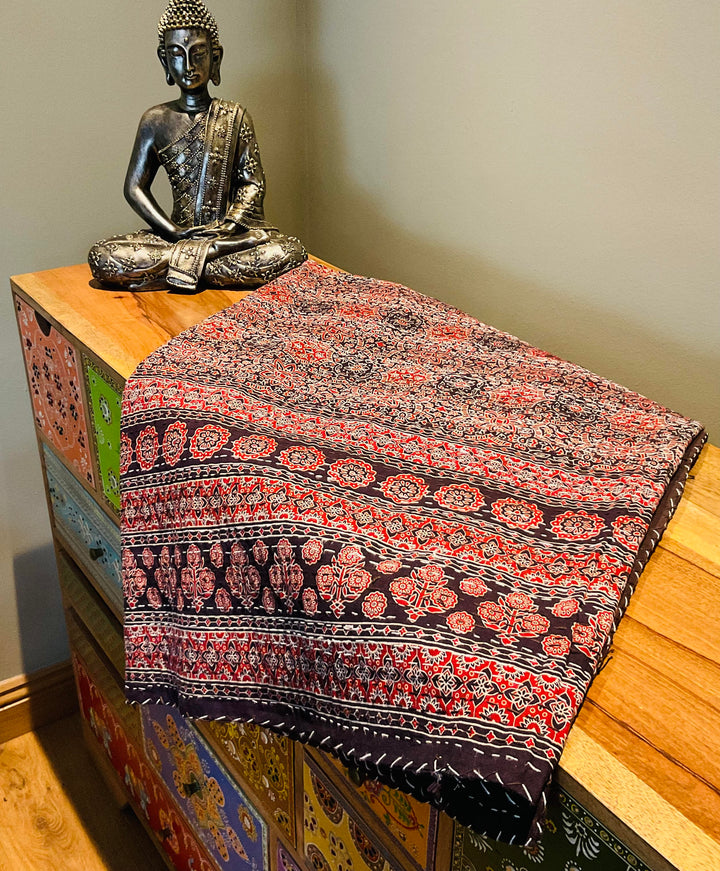 Vintage Indian Kantha Red and Blue Traditional Design Recycled Multi Colour Cotton Throw Bedspread Cover 140 cm x 228 cm