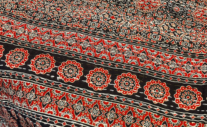 Vintage Indian Kantha Red and Blue Traditional Design Recycled Multi Colour Cotton Throw Bedspread Cover 140 cm x 228 cm