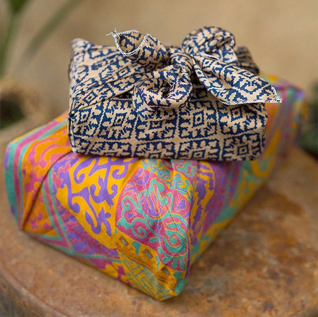 Recycled Indian Sari Material Gift Wrap Colourful Re-useable 4 Pieces Per Purchase Individual Sari Pieces Hair Wrap Head Scarf Various