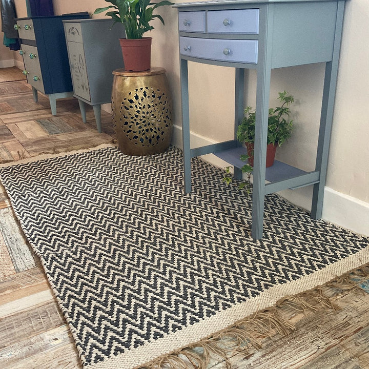 Greta Soft Bedroom Rug Grey Dark Herringbone Pattern