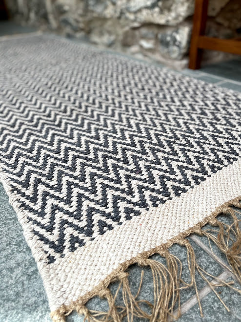 Greta Soft Bedroom Rug Grey Dark Herringbone Pattern