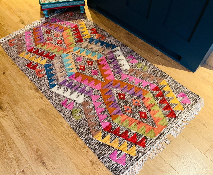 Aztec Rug With Rainbow Pattern - Second Nature Online