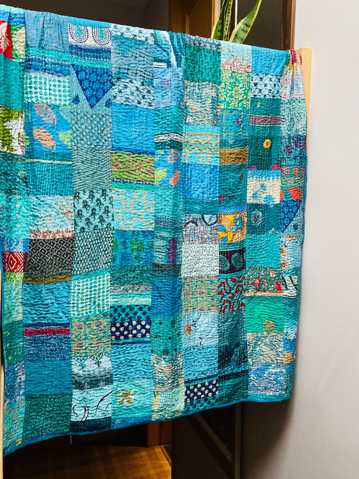 Handmade Indian Kantha Recycled Turquoise Blue Patchwork Cotton Sari Throw Bedspread Cover 150 cm x 230 cm