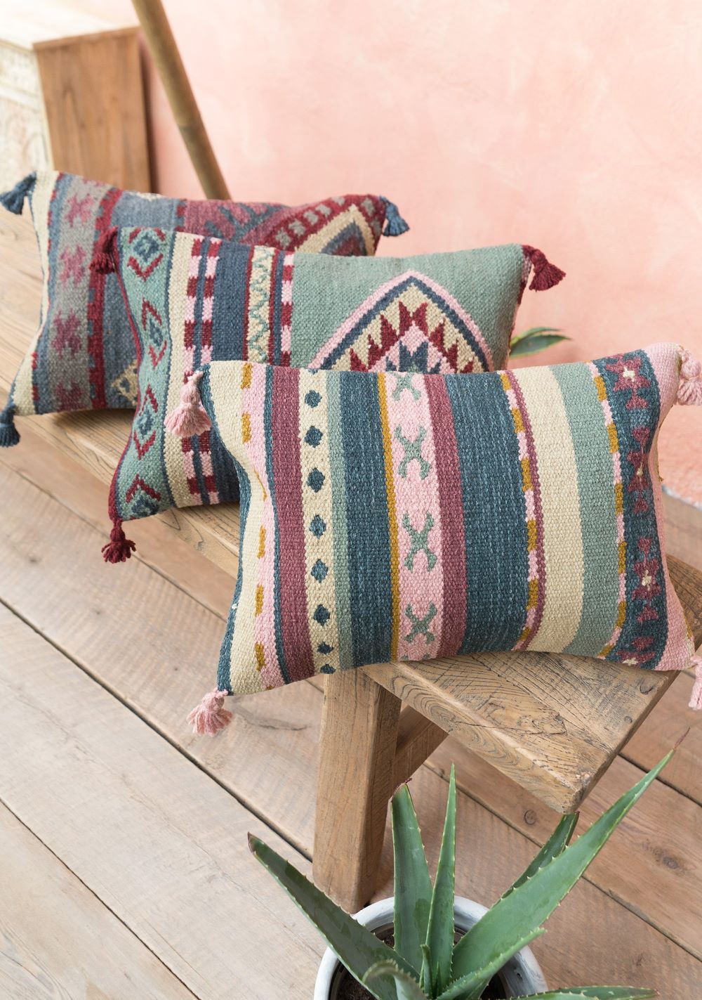 Hand Woven Cushion Cover Wool Cotton Kilim Geometric Pattern 35 x 50 cm