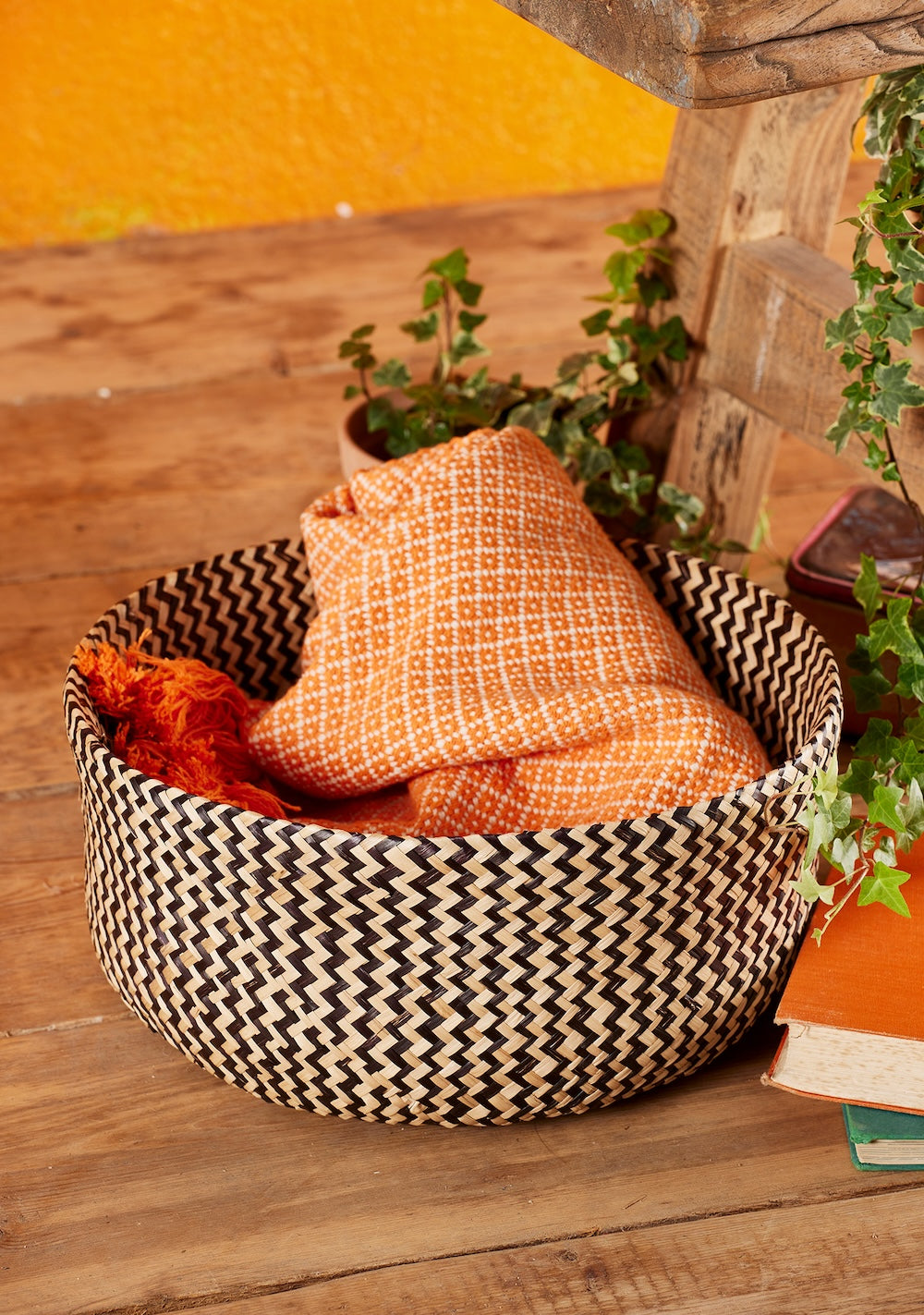 Black Pom Pom Seagrass Basket - Second Nature Online