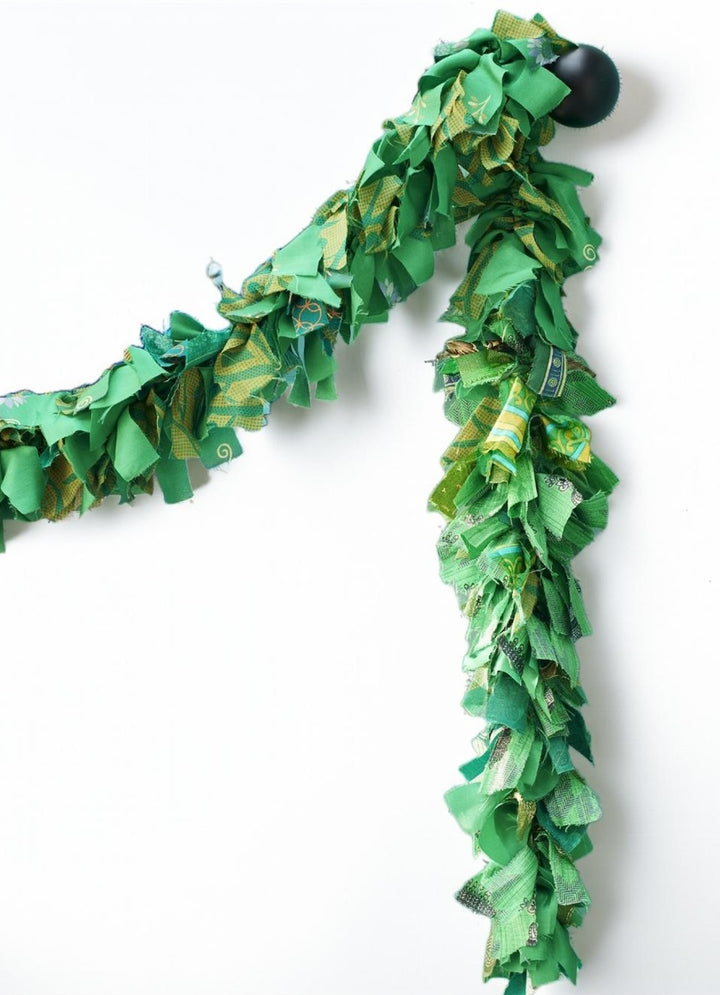 Recycled Sari Fabric Tinsel/Garland - Green