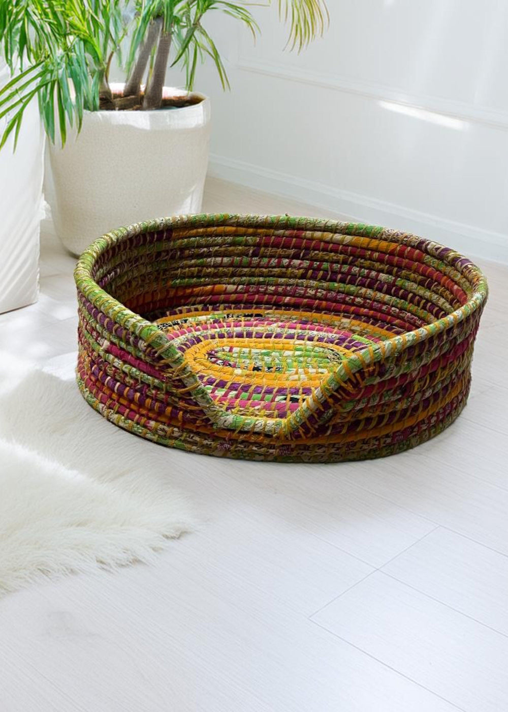 Medium Sized Dog Basket - Second Nature Online