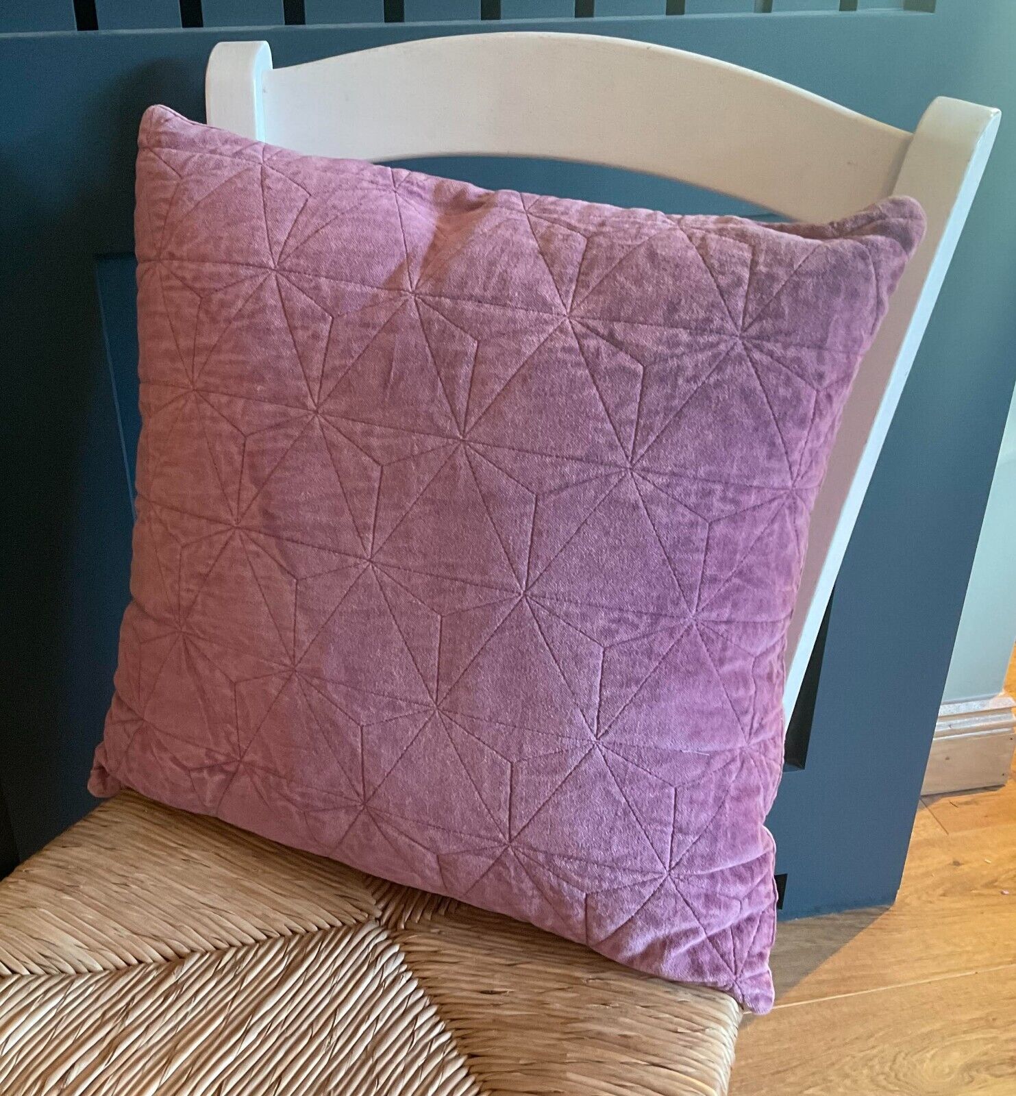 Pink velvet cushion cover best sale