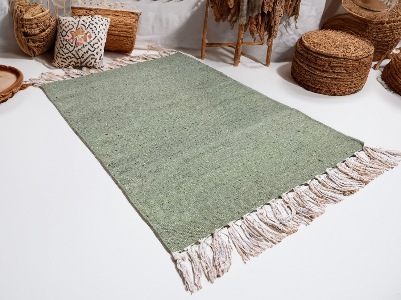 Plain Olive Green Cotton Yarn Recycled Rug 60 cm x 90 cm – Second ...