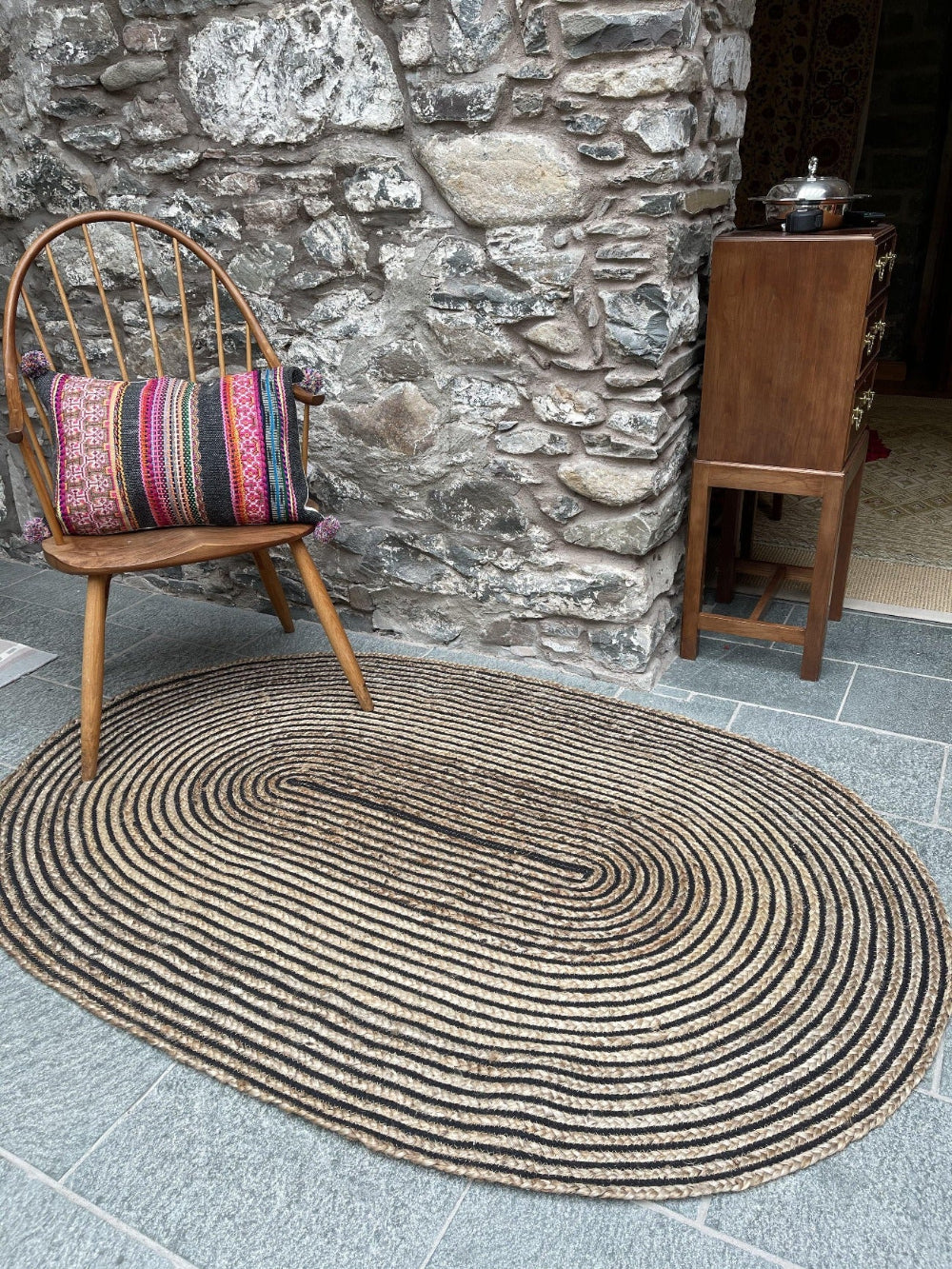 CHAKKAR DARK Stripe Oval Jute Beige Black Rug - Second Nature Online