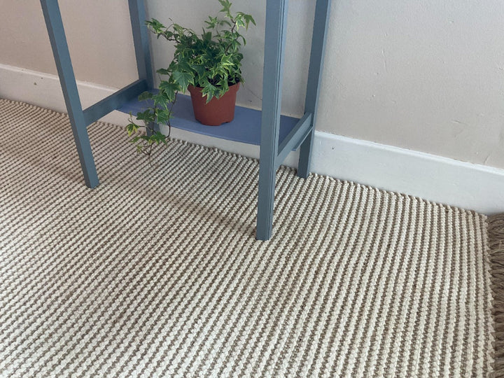 Colva Jute Rug With a Table - Second Nature Online
