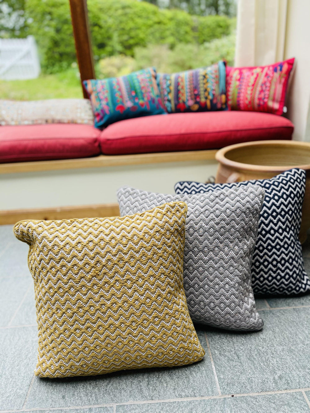 Cushion Cover in Cotton and Jute with Geometric Zig Zag Design - Second Nature Online