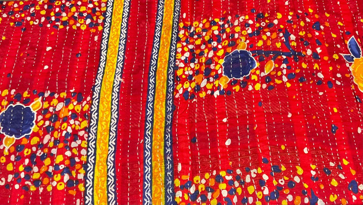 Handmade Indian Kantha Flower Floral Red or Yellow Reversible Throw Cover Blanket Bedspread 138 cm x 231 cm DesIgn