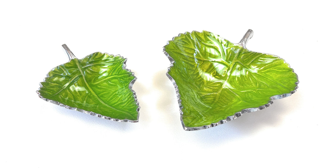 Two Green Leaf Aluminium Enamel Dishes Large and Small
