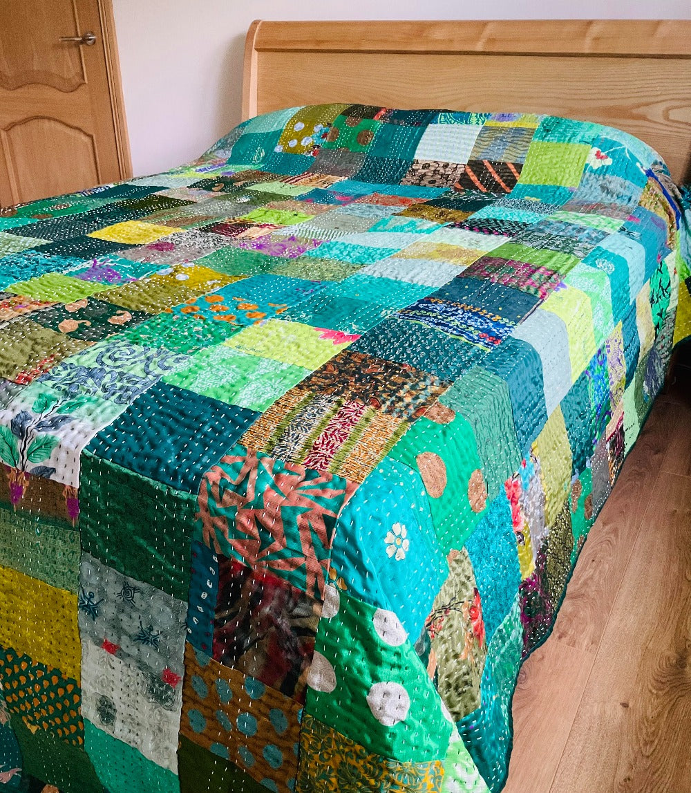 Handmade Indian Kantha Recycled Green Patchwork Cotton Sari Throw Bedspread Cover 230 cm x 276 cm
