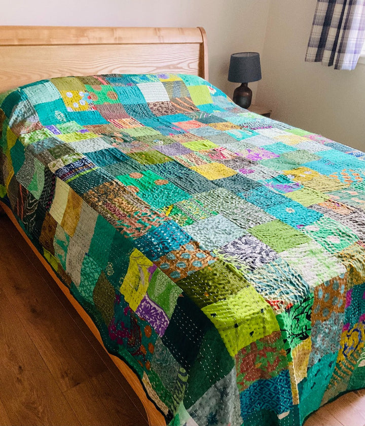 Handmade Indian Kantha Recycled Green Patchwork Cotton Sari Throw Bedspread Cover 230 cm x 276 cm