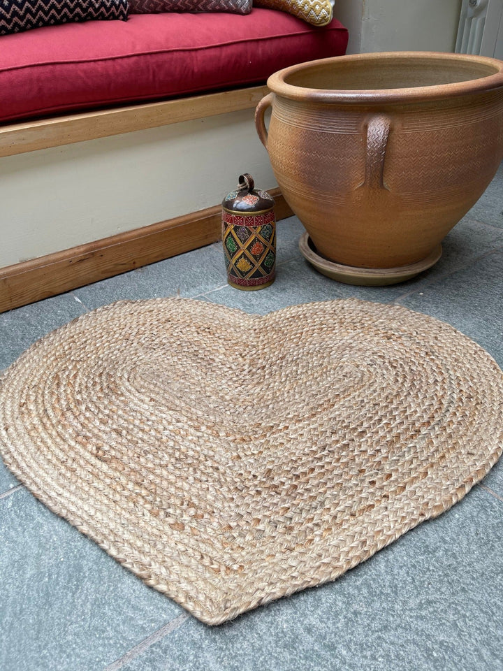 Heart Shaped Natural Jute Rug Mat - Second Nature Online