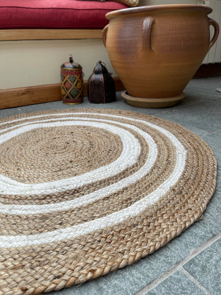 Round Braided Jute Rug With Cream Border - Second Nature Online